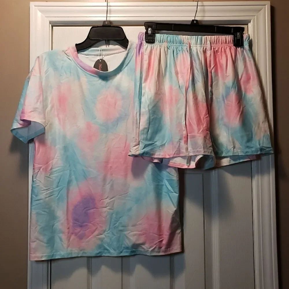 2pc Loungewear set Size Medium (NWT)